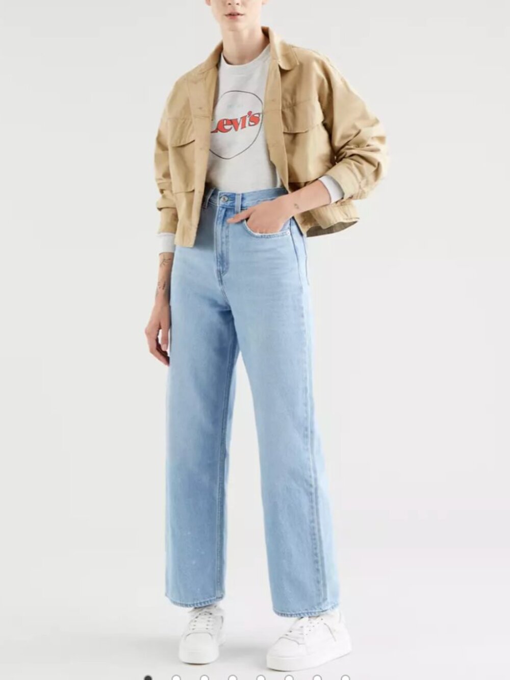 Levi’s High Loose Wide Leg Jeans Light Wash, Size 24